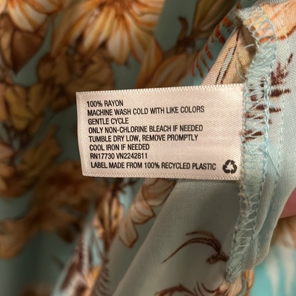 Xhilaration Wrap Dress Summer Essential Size X Light Weight, Snap at V, NWOT - Picture 6 of 9